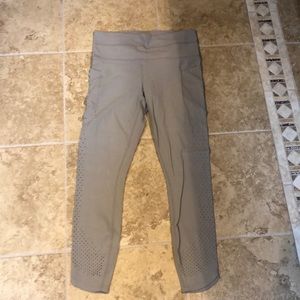 Athleta 7/8 Chakra Legging